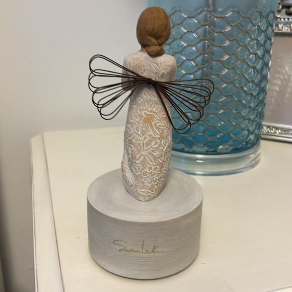 Willow tree musical figurine - Picture 2 of 3